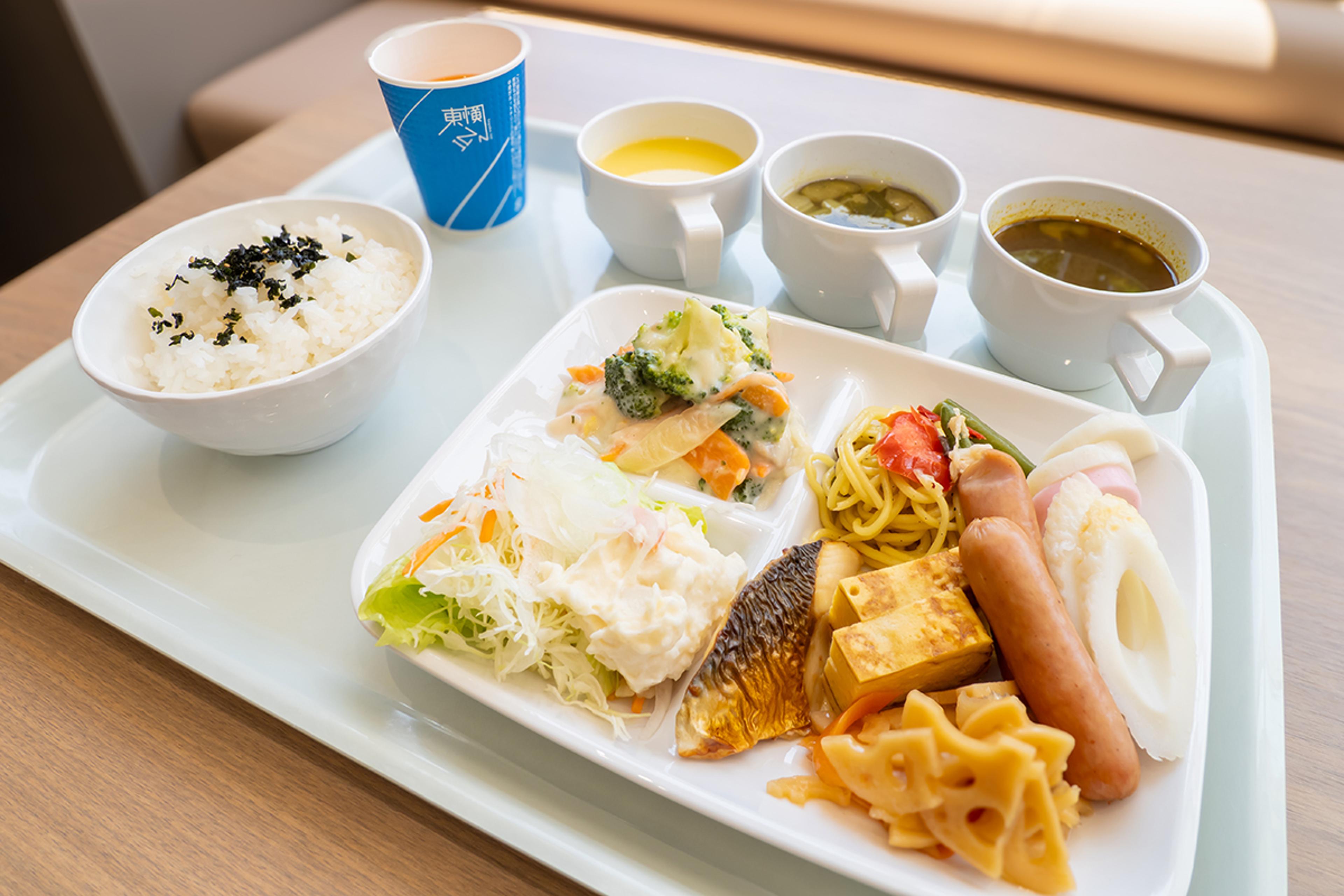 朝食